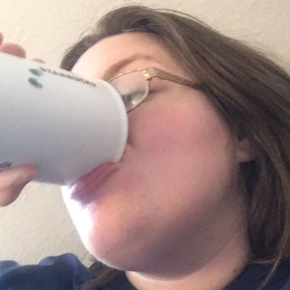 Meet your Posher, Molly - Picture 1 of 1